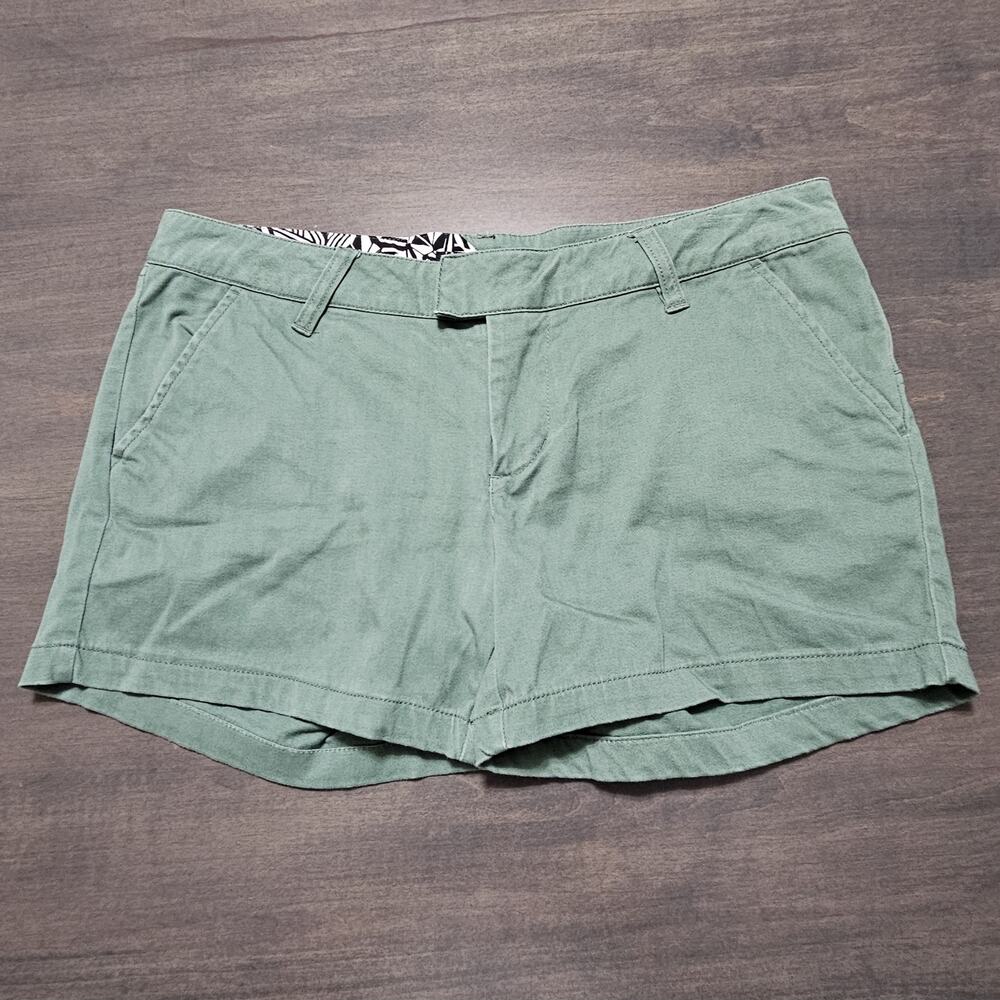 Volcom Women’s Chino Shorts, Color Khaki/Green Size 7